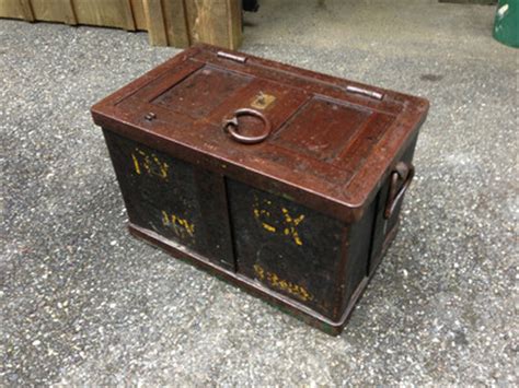 vintage metal covered soap box from a railroad worker|Antique Railroad Box .